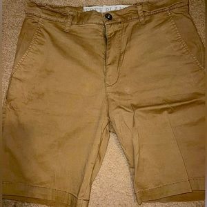 FREE PLANET MEN’S SHORTS